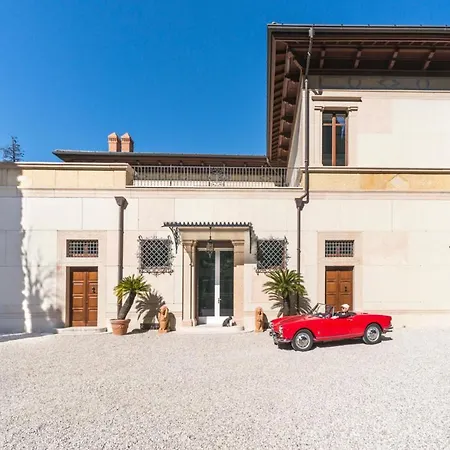 Corno Sleeps 16 With Pool Air Con And Wifi Garda (Verona)
