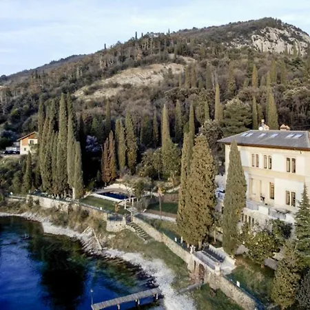 Vila Corno Sleeps 16 With Pool Air Con And Wifi *